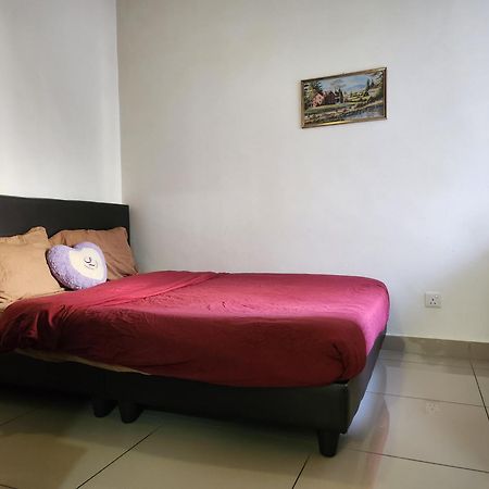 Relax Bear Homestay Танах-Рата Екстер'єр фото