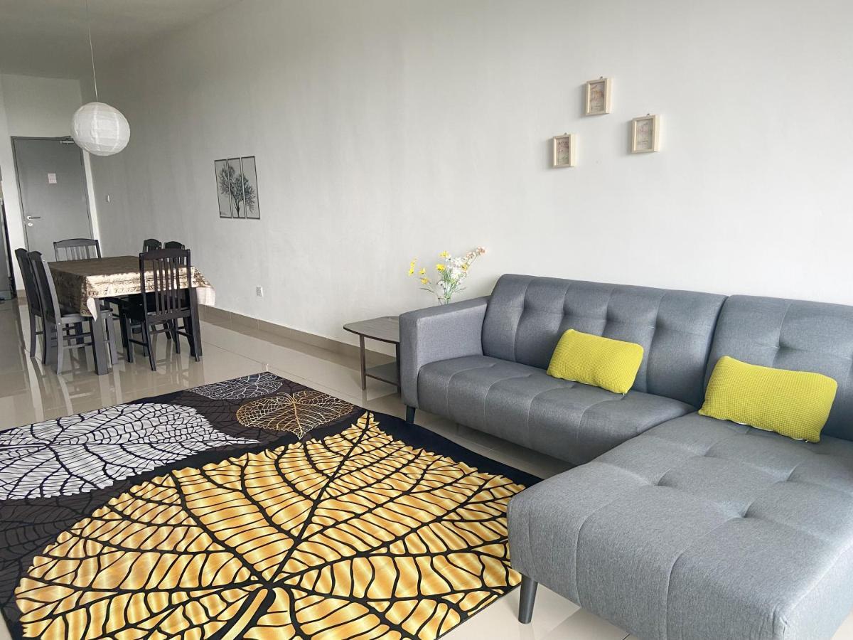 Relax Bear Homestay Танах-Рата Екстер'єр фото