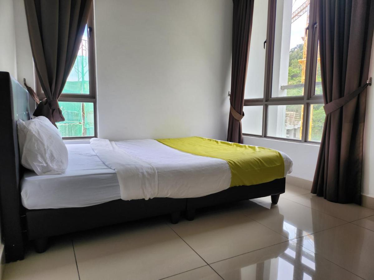 Relax Bear Homestay Танах-Рата Екстер'єр фото