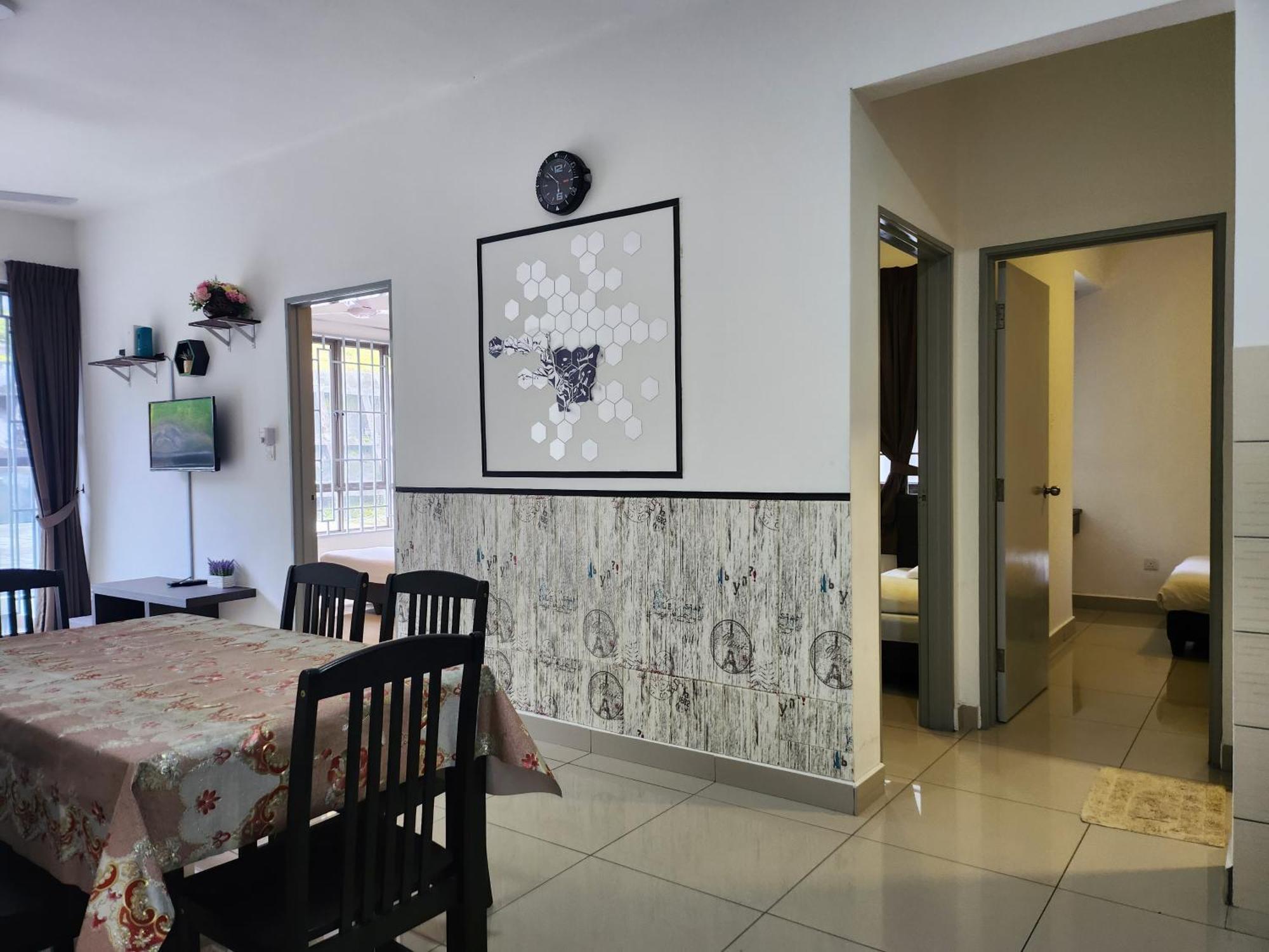 Relax Bear Homestay Танах-Рата Екстер'єр фото