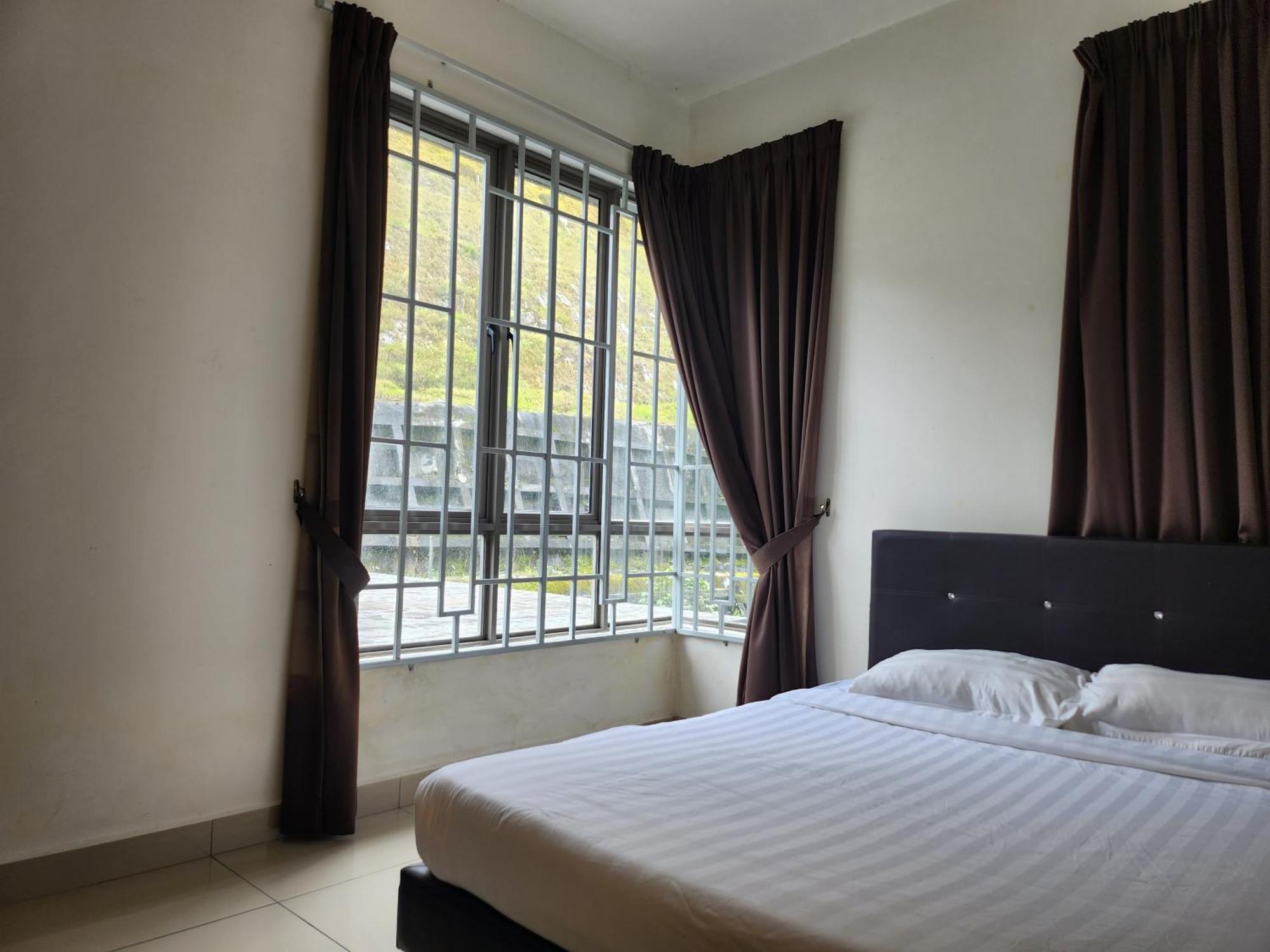 Relax Bear Homestay Танах-Рата Екстер'єр фото