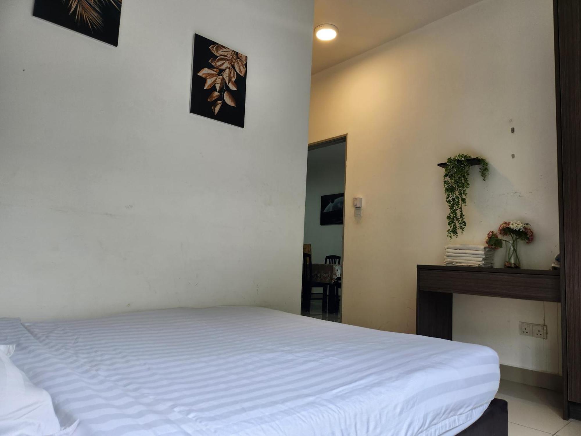 Relax Bear Homestay Танах-Рата Екстер'єр фото