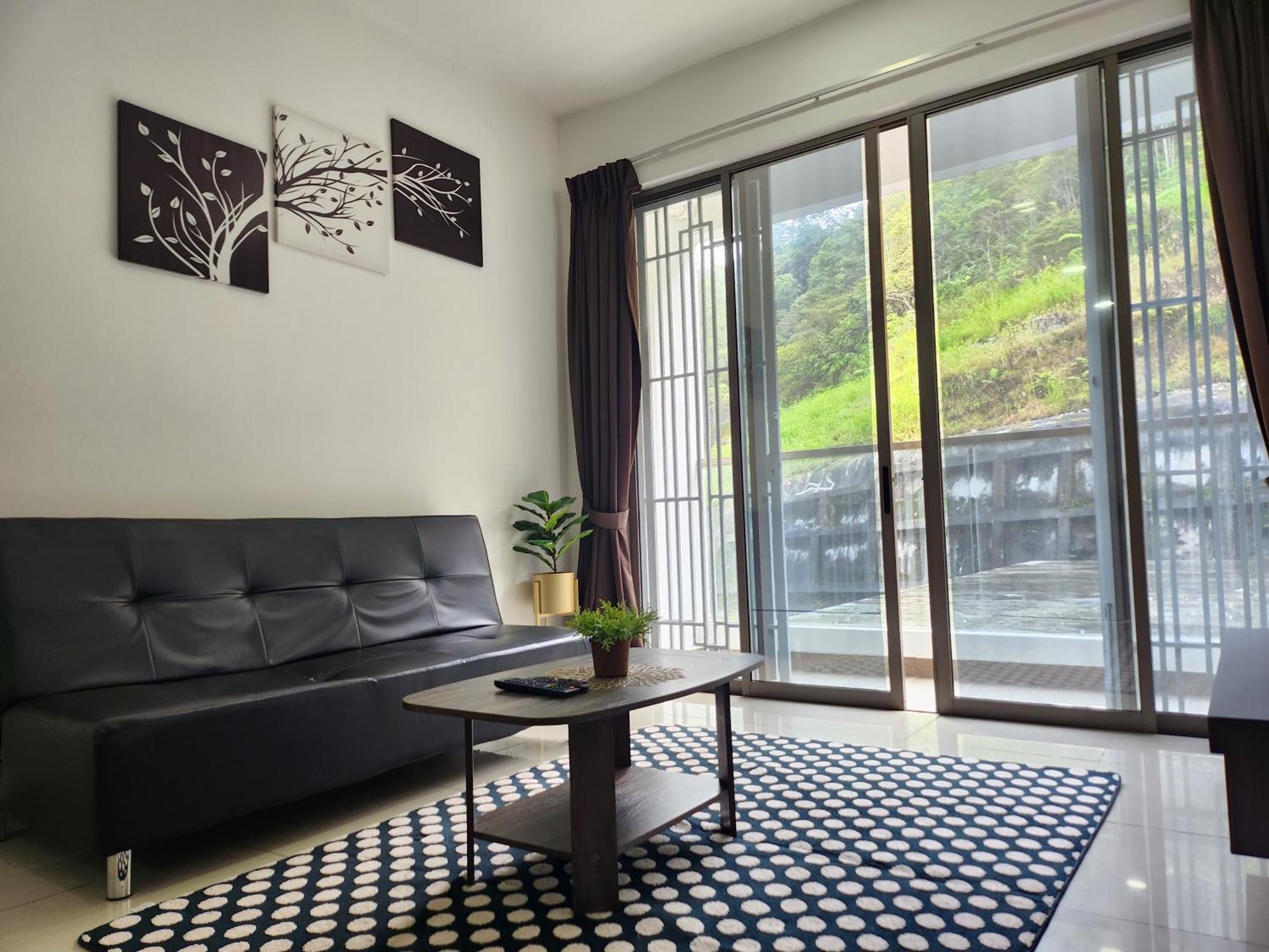 Relax Bear Homestay Танах-Рата Екстер'єр фото