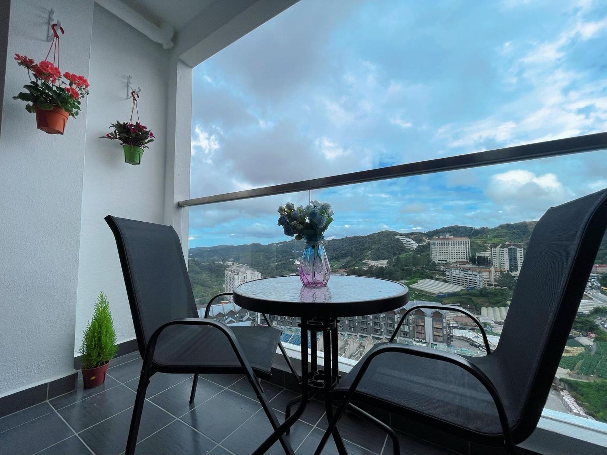 Relax Bear Homestay Танах-Рата Екстер'єр фото